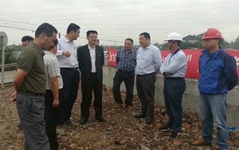 長興縣委書記周衛(wèi)兵視察工作