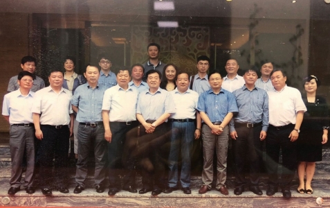 2省、市領(lǐng)導(dǎo)王建滿、談月明、董立新、李建平等來華煜集團考察