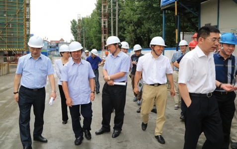 2015年6月9日市委常委、市公安局長金伯中到金田家園考察